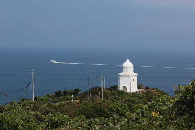 写真: 長崎市伊王島灯台