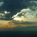 写真: 100310-富士山と夕陽