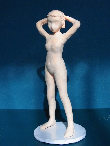 写真: 紙粘土人形裸婦３