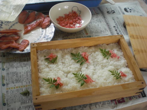 今日は お祭り押し寿司作っ...