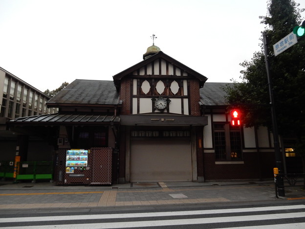 写真: 原宿駅