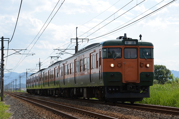写真: 信越本線普通列車 148M