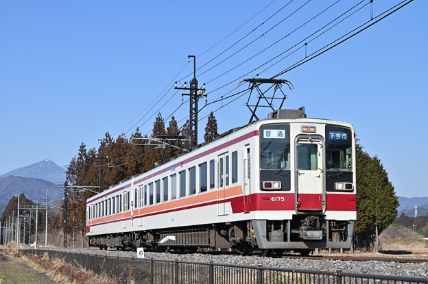 東武鬼怒川線普通列車 (6050系)