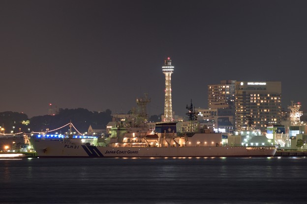 山内埠頭からの横浜夜景
