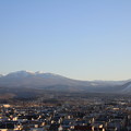 写真: 冬晴れの八甲田山