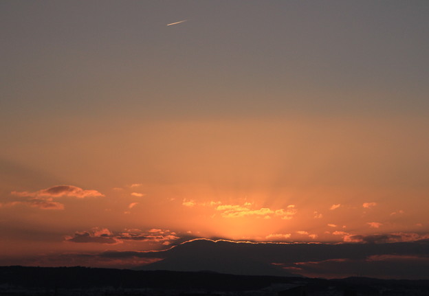 写真: 岩木山と夕景色