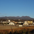 写真: 渋川市内から望む赤城山 (群馬県渋川市半田)