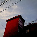 赤い建物