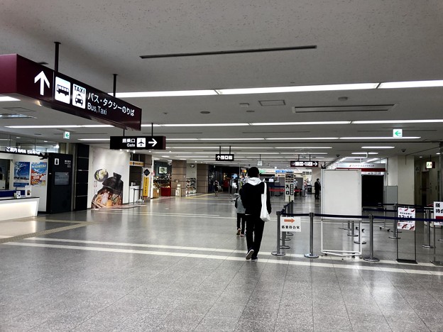 写真: 県営名古屋空港 出発ロビー IMG_5853