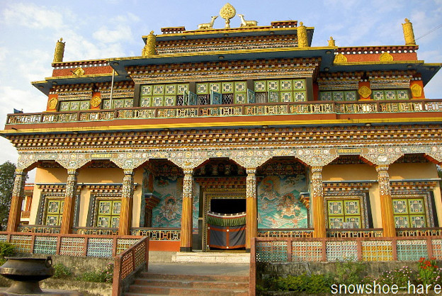 写真: ポカラのチベット寺院