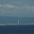 写真: タワーと関西国際空港