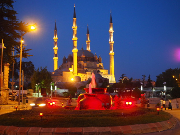 Photos: モスクと噴水　Mosque & Fountain in Edirne