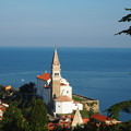 写真: トリエステ湾と教会　　Gulf of Trieste & St. George's Parish Church  2/12〜2/29スリランカ旅行のため不在です