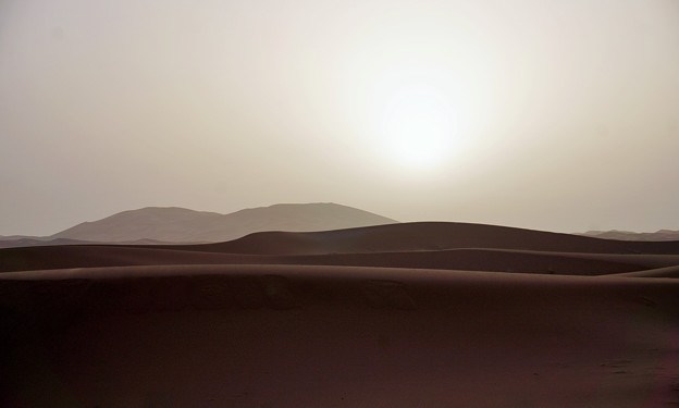 砂丘の朝陽〜サハラ砂漠 Sahara Desert’s Erg Chebbi