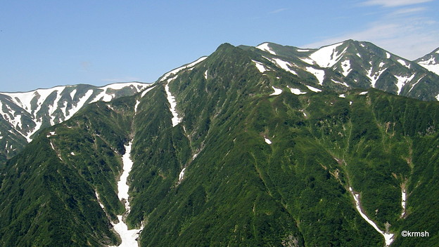 北股岳方面の山々