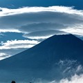 7月14日朝霧からの早朝富士山 おはようございます(^ ^)幻想的な三段の笠雲を見ることができました〜