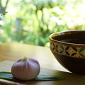 写真: こまきの上生菓子「花菖蒲」と・・