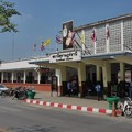 写真: スラータニー駅（Surat Thani）駅舎、タイ国鉄