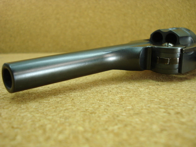 写真: レインボーラグーン 二十六年式拳銃