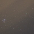 ラヴジョイ彗星とプレアデス星団(昴)