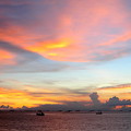 写真: マニラ湾今日の夕焼け