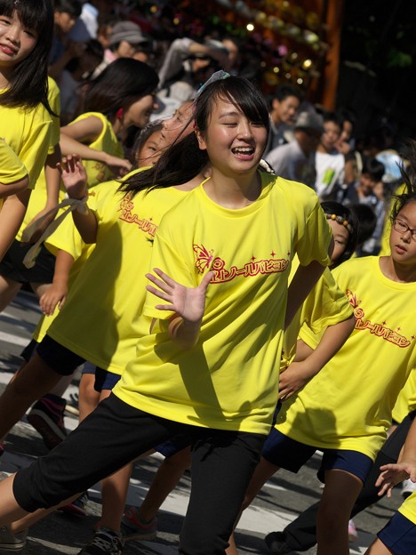 写真: 三島サンバ〜若き踊り子たち