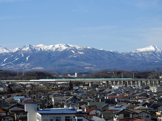 那須連峰と東北新幹線