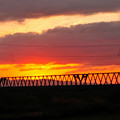 夕陽に架かる鉄橋