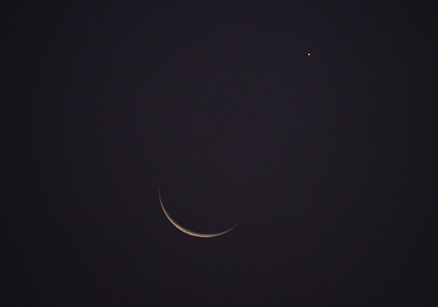 写真: 月と金星