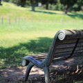 写真: 吉備路のベンチ