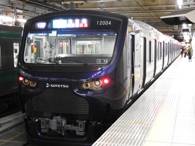 写真: 相鉄12000系埼京線新宿から初乗車♪