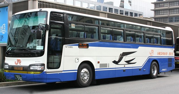 写真: JR東海バス　昼行高速バス（ハイデッカー）
