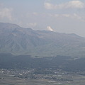 写真: 100512-130大観峰からの中岳噴火口