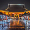 写真: 雨の浅草寺