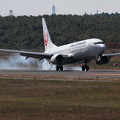 Photos: B737-800 JAL Touchdown