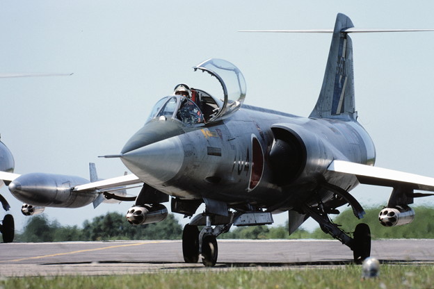 F-104J 76-8704 204sq RJFN 1982.May (2)