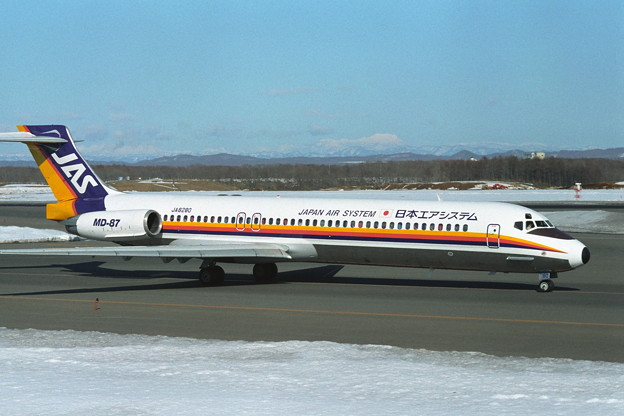 MD-87 JA8280 JAS 1995