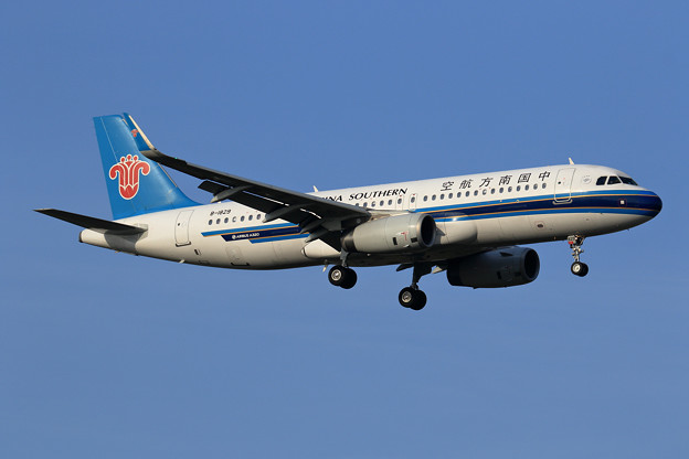 A320 中国南方航空 B-1829 approach