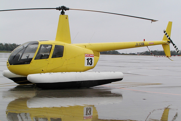 写真: Robinson R44  II JA120K HKD 2004.09