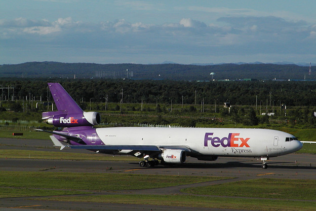写真: MD-11F N584FE FedEx CTS 2004.08(1)