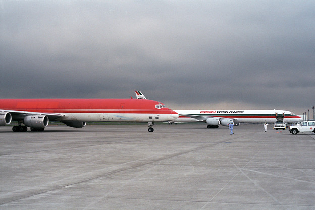 写真: DC-8-73CF N2674U Emery Worldwide CTS 1989.06