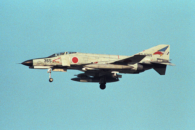 F-4EJ 8365 302sq CTS 1990.05