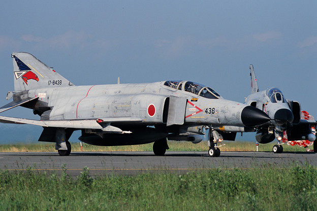 F-4EJ 8438 302sq CTS 2001夏(2)