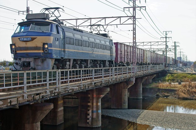 写真: 貨物列車【EF66 27牽引】