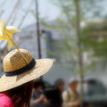 Photos: 麦藁帽に風車