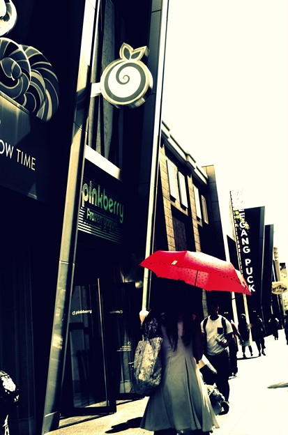 写真: 赤い傘