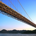 写真: 初夏、黄昏の因島大橋