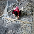 Photos: 石畳を造っています