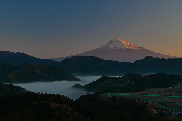 写真: 元旦の富士山