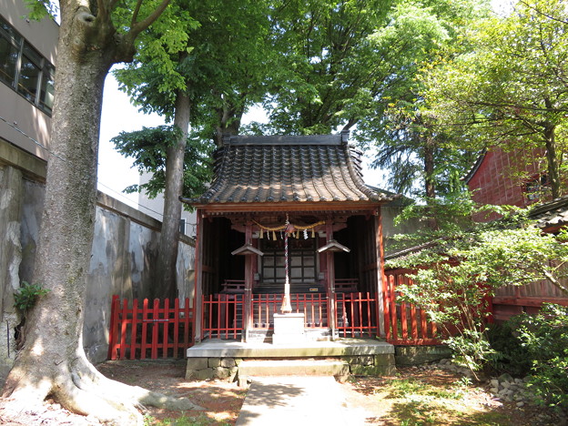 写真: 尾崎神社（金沢市）豊受稲荷社